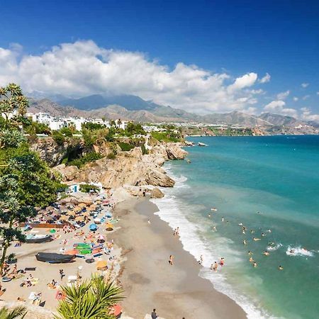 Nerja Apartamento Centro Екстериор снимка
