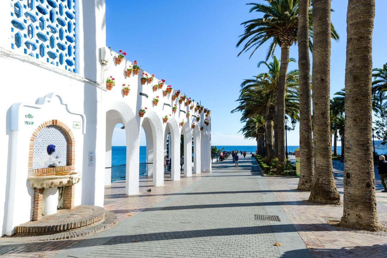Nerja Apartamento Centro Екстериор снимка
